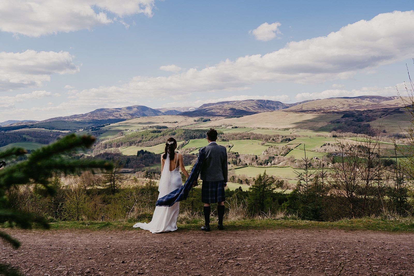 Adventurous Bride & Groom in Perthshire