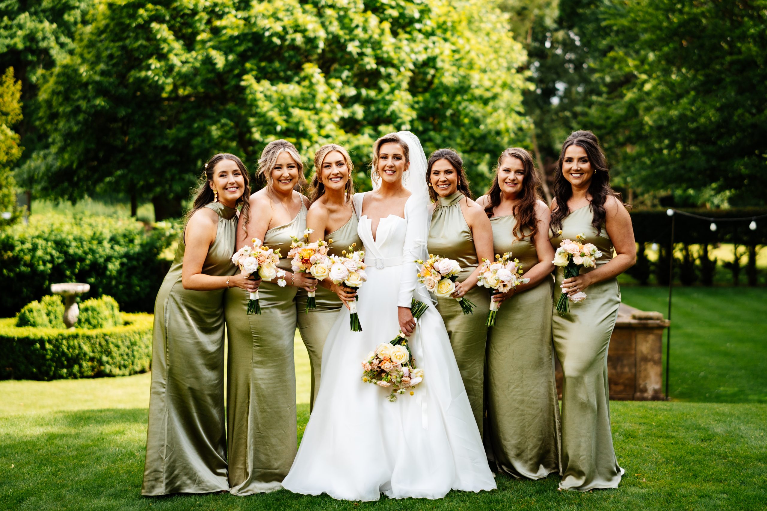 Victoria Photography Hero - Beautiful wedding photography